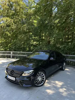 Mercedes-Benz E 400 4Matic 9G-TRONIC AMG Line