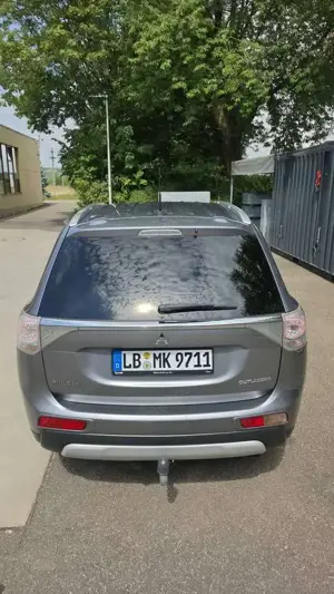 Mitsubishi Outlander Outlander 2.2 DI-D 4WD Aut. Top Bild 2