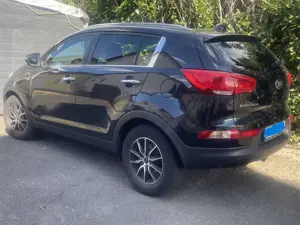 Kia Sportage Kia Sportage 2.0 CRDi Platinum Edition 4x4 AWD 184 PS AHK Panoramadach Voll