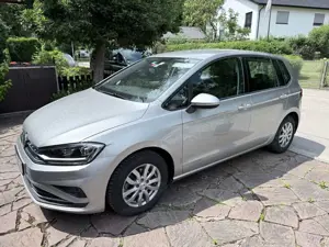 Volkswagen Golf Sportsvan Sehr gut erhaltener Golf Sportsvan 1.0 TSI DSG
