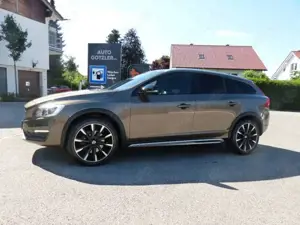 Volvo V60 Cross Country V60 Cross Country D4 AWD Geartronic Summum
