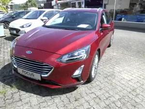 Ford Focus Titanium 1.0 92kw neuer Motor 10.000km PP-Klima-RFK