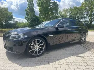 BMW 530 530d Touring Aut. Luxury Line