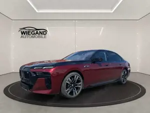 BMW 760 e xDrive +SkyLounge+BowersWilkins-Dimond+HU