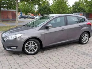 Ford Focus Focus 1.0 EcoBoost Start-Stopp-System Business Edition