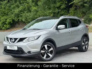 Nissan Qashqai 1.2 Automatik/360°/LED/NAVI/KEYLESS/PANO