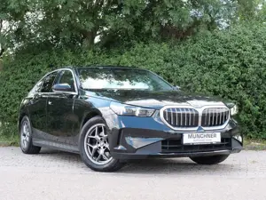 BMW 520 d Lim*BMW Live Cockpit Plus Sportsitze