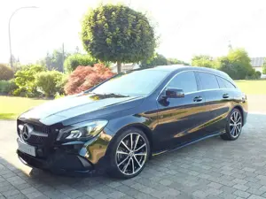 Mercedes-Benz CLA 220 Shooting Brake 4Matic AMG Line - AHK - top gepflegt