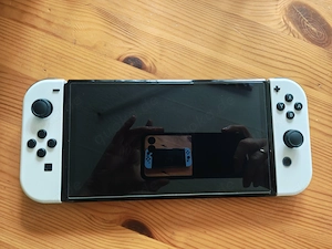 Nintendo Switch OLED wie Neu+2 Spiele+Mikrofon+Transporttasche 