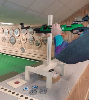 Auflageständer Stativ Gewehrauflage aus Zirbenholz oder Eiche