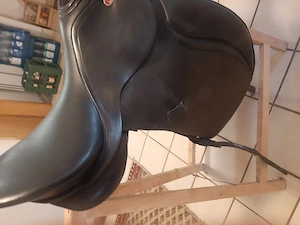 Dressursattel "Kieffer Pharao" neuwertig Bild 3