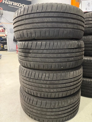Bridgestone Sommerreifen 225 40 R19 93W