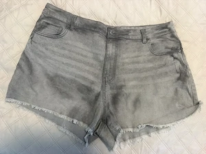 hotpants grau 