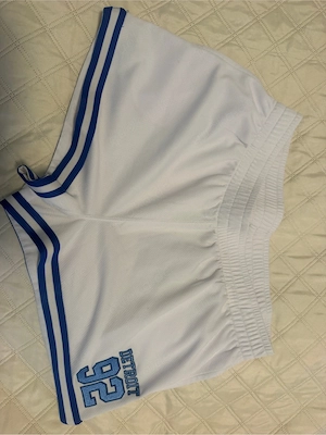 kurze shorts 