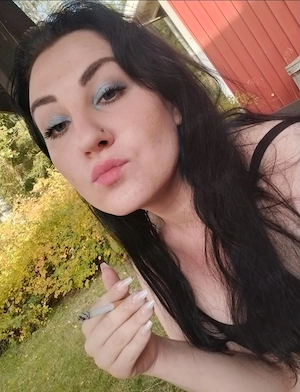 Mistress Herrin Vendetta ist zurück und erzieht dich! Gegen Tribut!