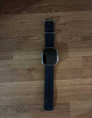 Apple Watch Ultra 2 GPS + Cellular 49 mm Natural Titanium Case