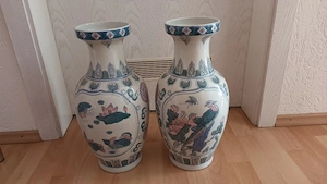 Große chinesische Porzellanvasen