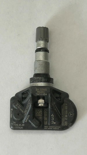 4x Mercedes-Benz Reifendrucksensor A   inkl. 4x Ventilmutter