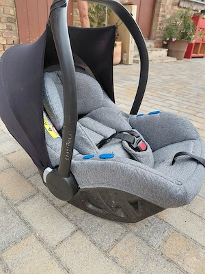Avionaut Pixel Babyschale