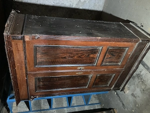 2 Vintage-Kleiderschränke Massivholz