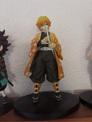 Demon Slayer Zenitsu Agatsuma 