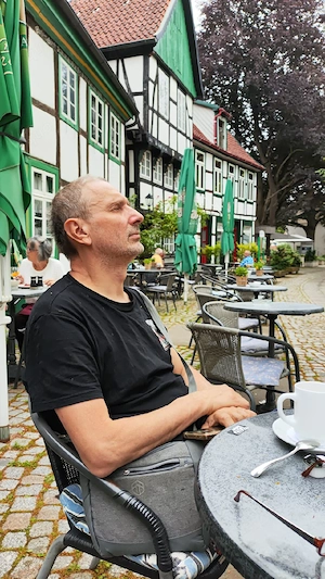 Leute ü. 18 gesucht für Treffen.