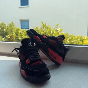 Nike Air Jordan 4 Red Thunder CT8527-016 Schwarz Rot Größe 40
