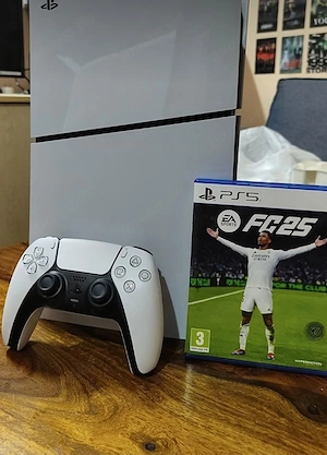 PlayStation 5 mit Videospiel-CDs zu verkaufen   