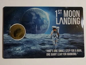 Goldmünze in Coincard "1st Moon Landing" 1 1000 oz 999er Feingold, nur 50.000 Stück!