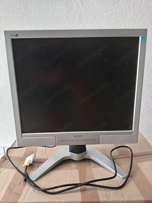 Computermonitor der Marke Philips