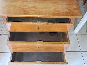 Biedermeier Sekretär. Biedermeier Kommode..