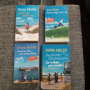 Dora Heldt - Jetzt mal unter uns , Wind aus West mit starken Boen u.a