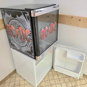 AC-DC Mini Kühlschrank Neuwertig 