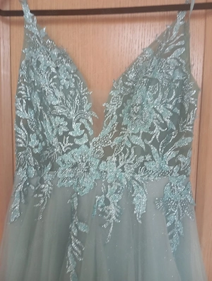 Abendkleid Grösse 38 