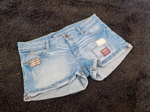 EDC by Esprit Damen helle Denim Jeans Shorts Größe 31
