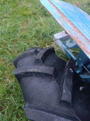 Klein Traktor zu verkaufen guter Zustand!  Bild 5