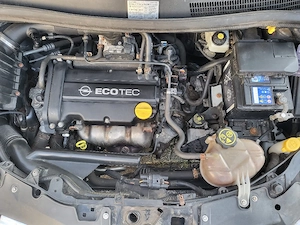 Opel Corsa D Automatik 80PS 1,2Motor Bild 5