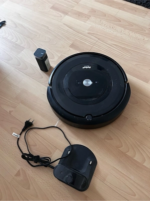 iRobot Roomba e5 Saugroboter