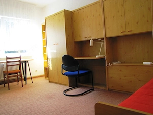 Ein möbliertes Zimmer in Erfurt. Bild 2