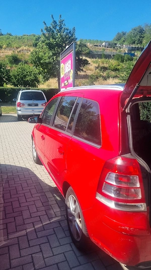 Opel Zafira B 2,2 direct 