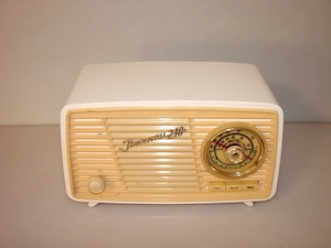 RFT Röhrenradio Ilmenau 210 zur Deko oder zum Aufarbeiten