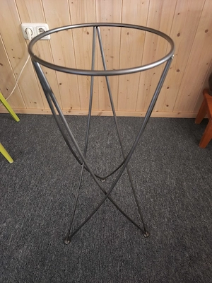 Metallständer  Bild 5