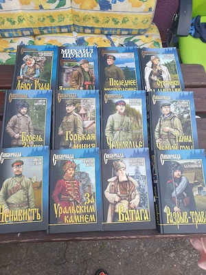 12Russische Bücher