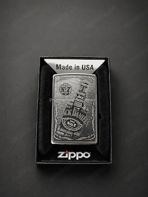 Original Zippo Jack Daniel s  Vintage Bottle Design  (Satin Chrome)   OVP