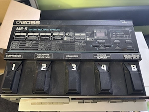 Guitar Multiple Effects ME-5 Boss