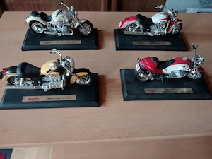 Verkaufe vier kleine schöne Motorrad Modelle 