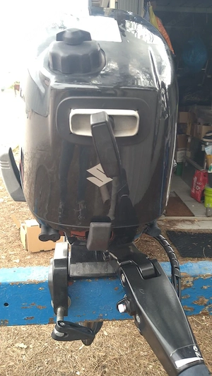 Nur EUR 390  -  Suzuki 6 PS Four Stroke (Benzin) DF6 Außenborder, guter Zustand, gebraucht  Bild 2