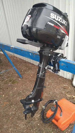 Nur EUR 390  -  Suzuki 6 PS Four Stroke (Benzin) DF6 Außenborder, guter Zustand, gebraucht  Bild 4