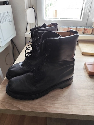 Original Bundeswehr Kampfstiefel altes Modell (Modell 1983)   Gr. 44 (BW 285)