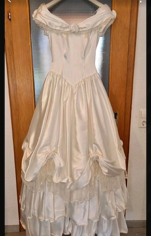 Brautkleid